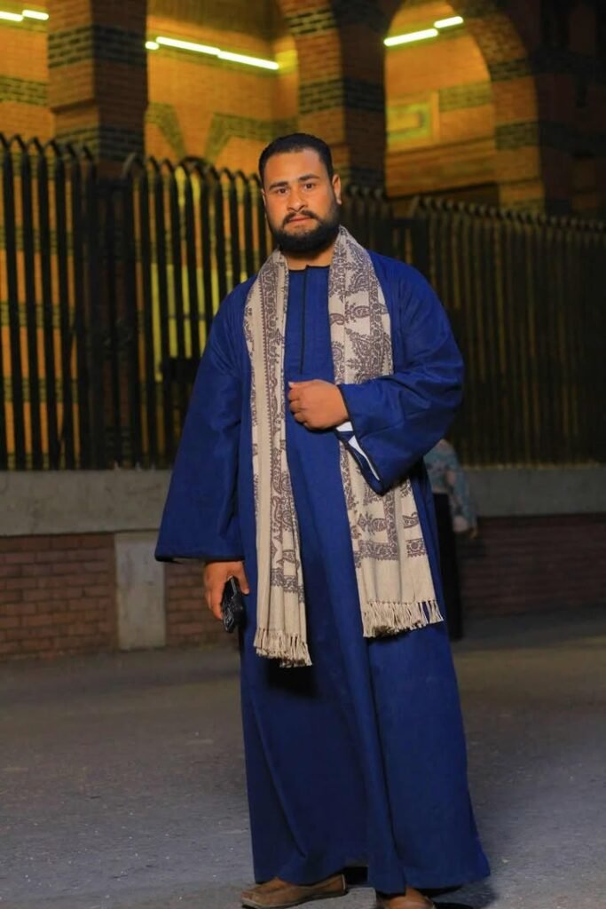 محمد منصور عبد الستار يُهنئ ابن العم الغالي محمد أبو علاء بمناسبة الزفاف السعيد